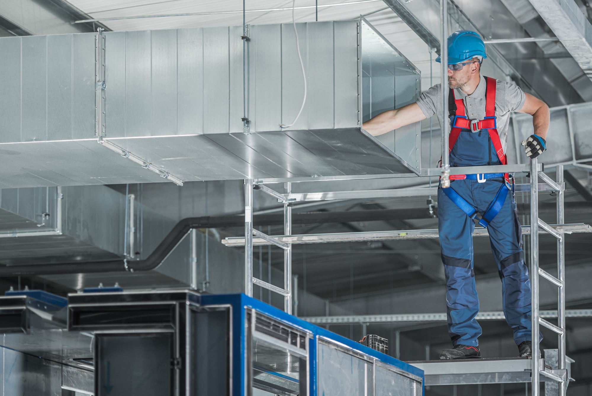 Image of a commercial kitchen 